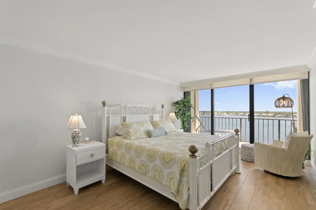 130 Lakeshore Drive North Palm Beach FL 33408