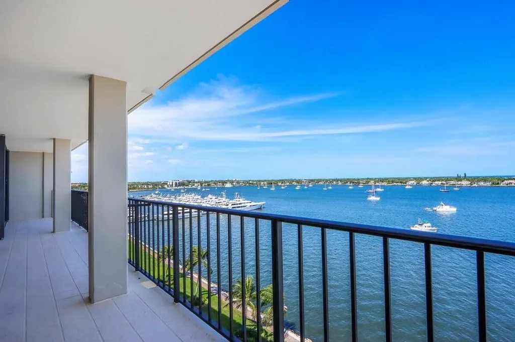 130 Lakeshore Drive North Palm Beach FL 33408