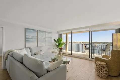 130 Lakeshore Drive North Palm Beach FL 33408