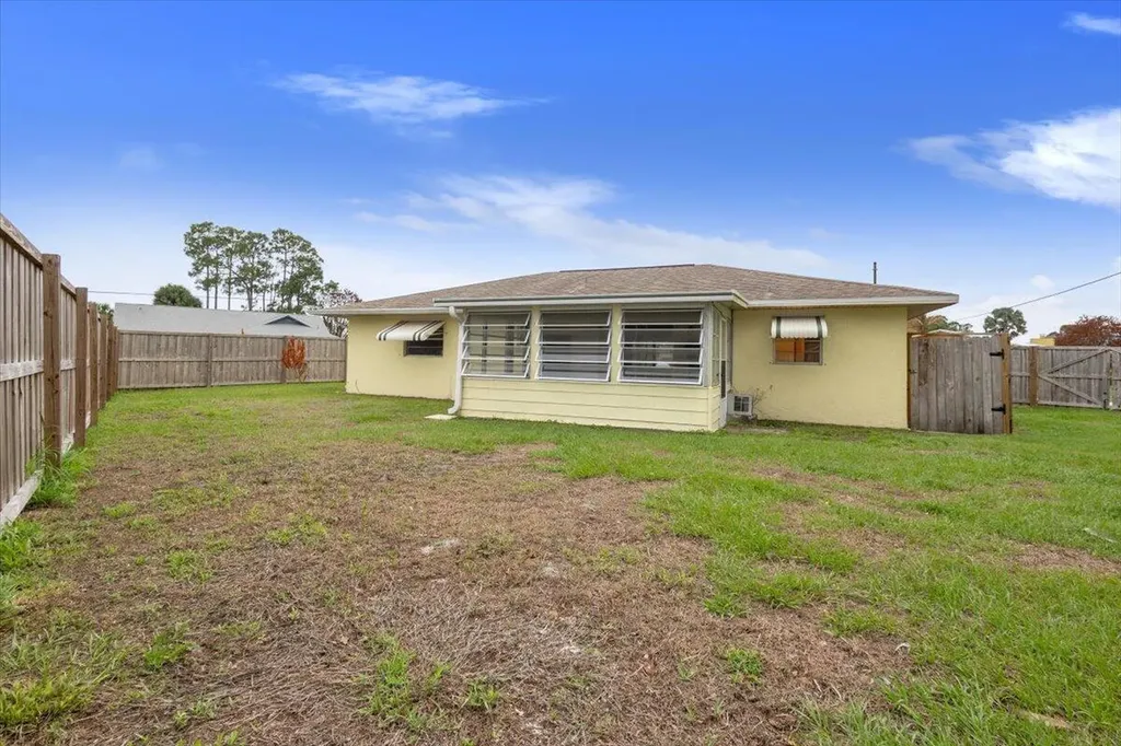 1491 SE Concha Street Port St Lucie FL 34983