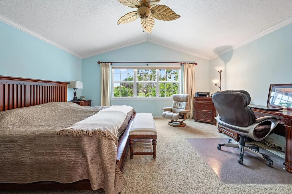 18 Windsor Lane Palm Beach Gardens FL 33418