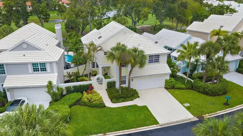18 Windsor Lane Palm Beach Gardens FL 33418