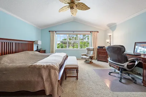 18 Windsor Lane Palm Beach Gardens FL 33418