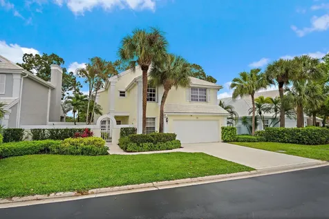 18 Windsor Lane Palm Beach Gardens FL 33418