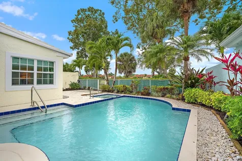 18 Windsor Lane Palm Beach Gardens FL 33418