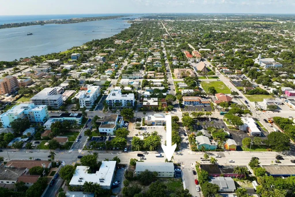220 Lucerne Avenue Lake Worth Beach FL 33460