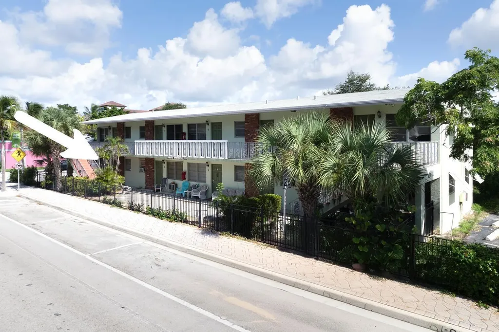 220 Lucerne Avenue Lake Worth Beach FL 33460