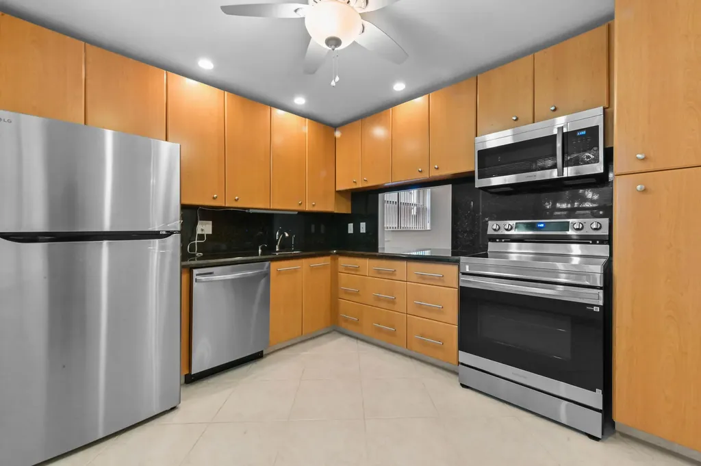 103 Lake Anne Drive West Palm Beach FL 33411