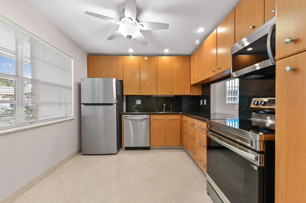 103 Lake Anne Drive West Palm Beach FL 33411