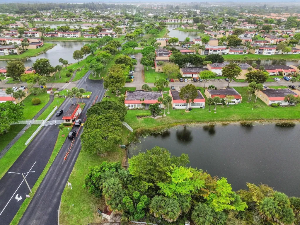 103 Lake Anne Drive West Palm Beach FL 33411