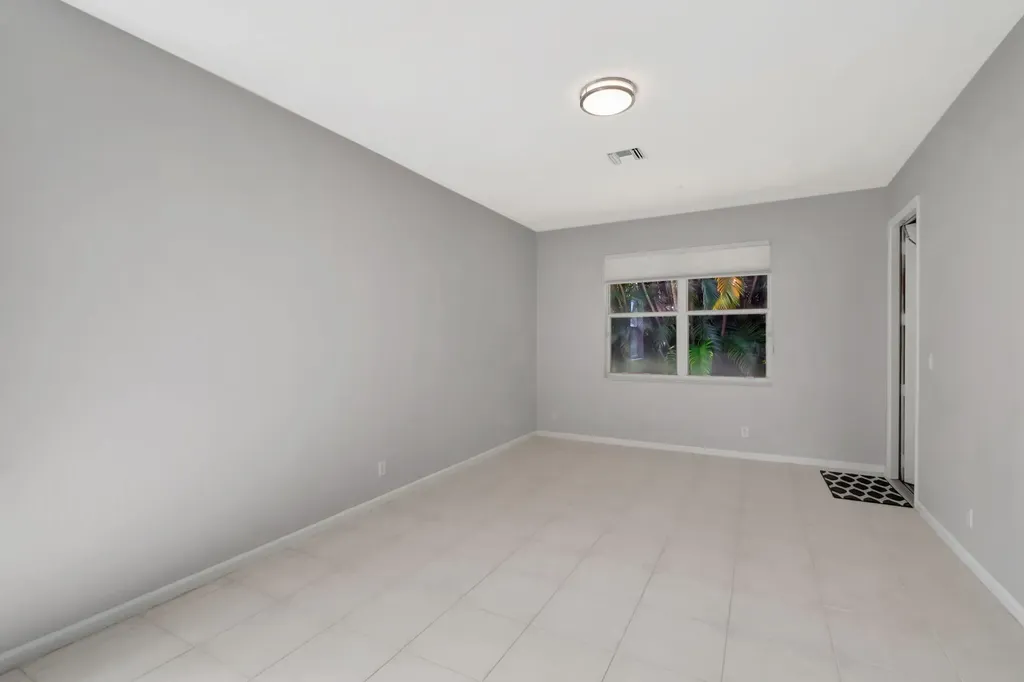 5916 Seashell Terrace Boynton Beach FL 33437