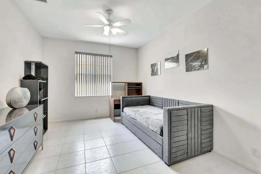 5916 Seashell Terrace Boynton Beach FL 33437
