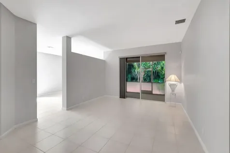 5916 Seashell Terrace Boynton Beach FL 33437