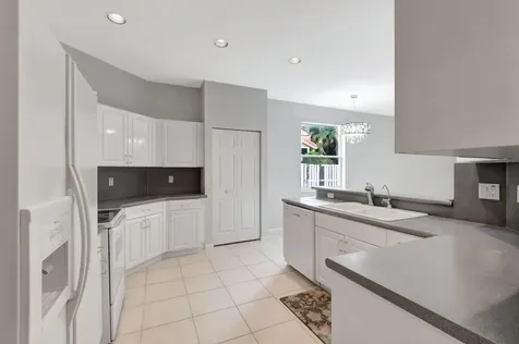 5916 Seashell Terrace Boynton Beach FL 33437