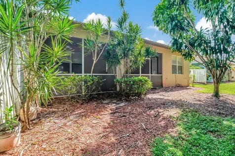 5916 Seashell Terrace Boynton Beach FL 33437