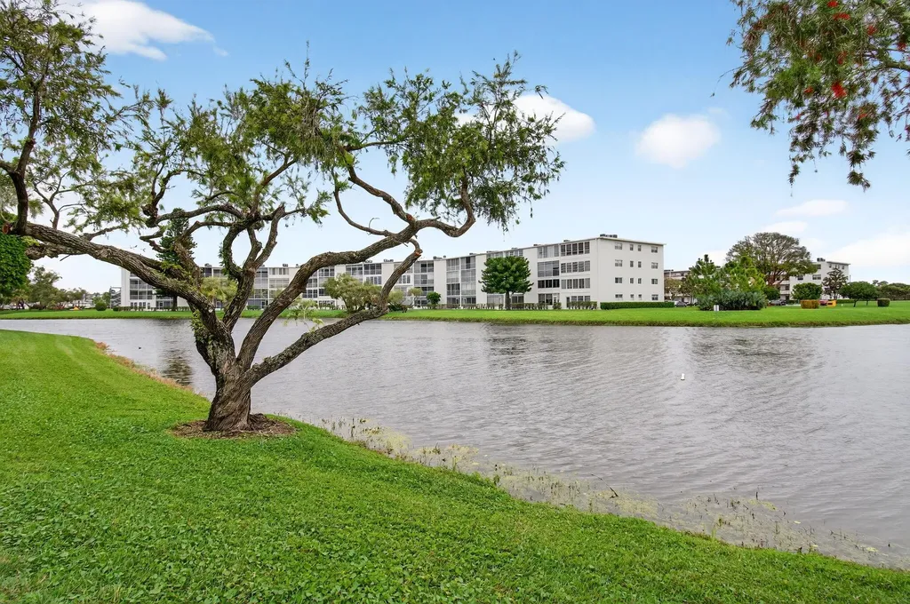 3010 Guildford A Boca Raton FL 33434