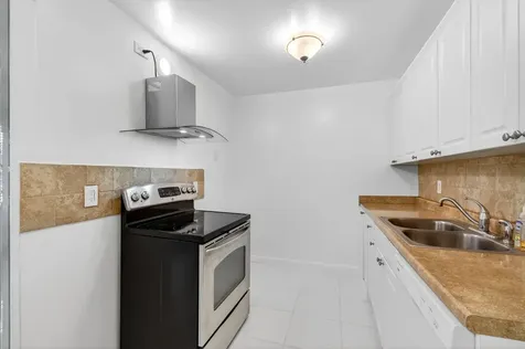 3010 Guildford A Boca Raton FL 33434