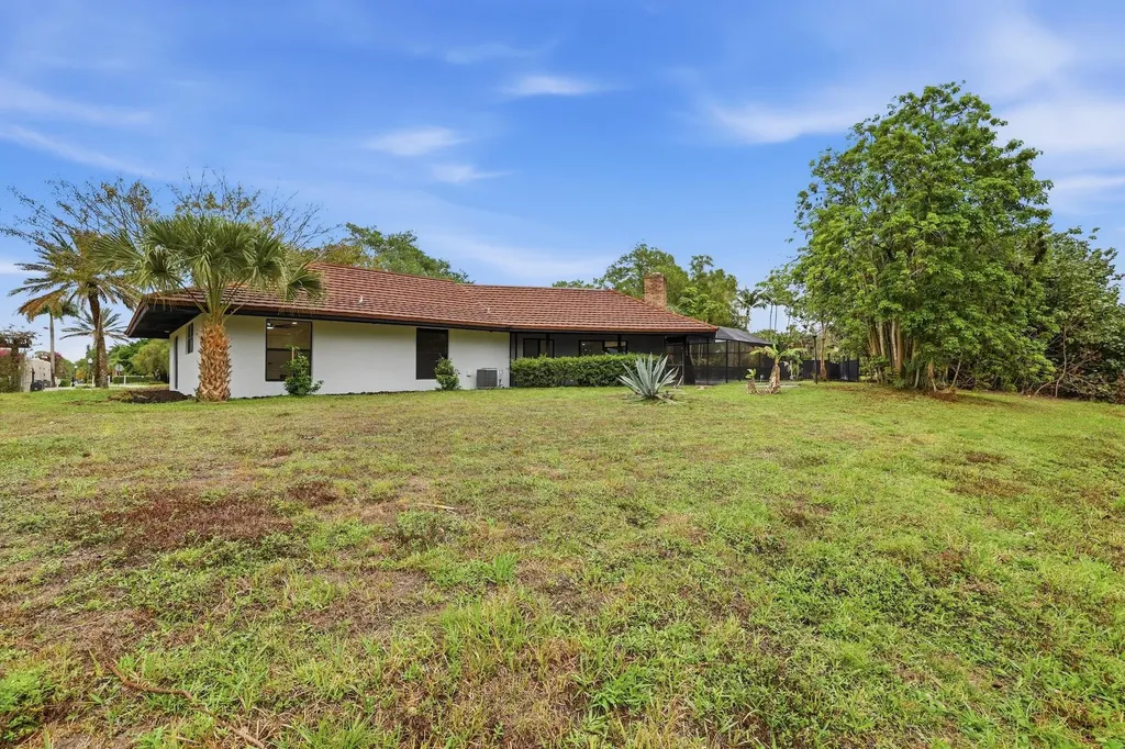 8862 Wendy Lane S West Palm Beach FL 33411