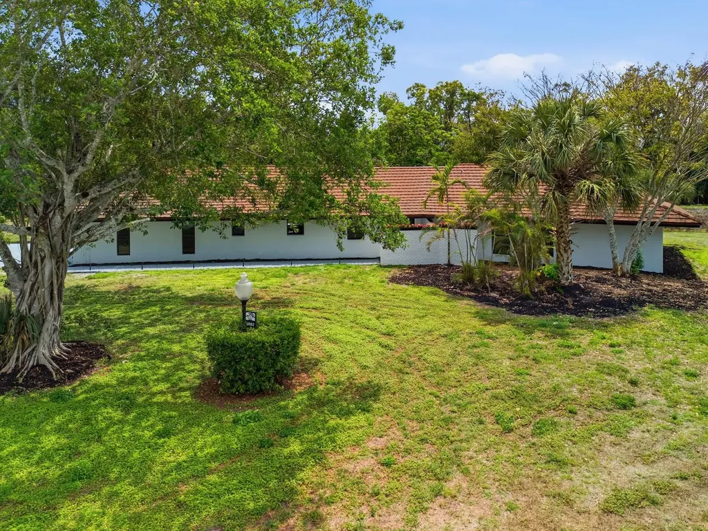 8862 Wendy Lane S West Palm Beach FL 33411