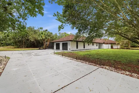 8862 Wendy Lane S West Palm Beach FL 33411