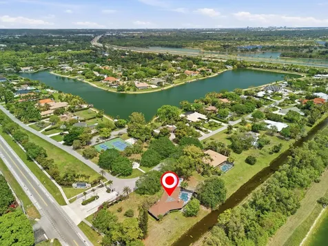 8862 Wendy Lane S West Palm Beach FL 33411