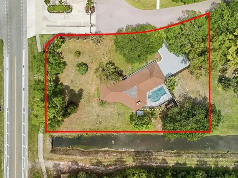8862 Wendy Lane S West Palm Beach FL 33411