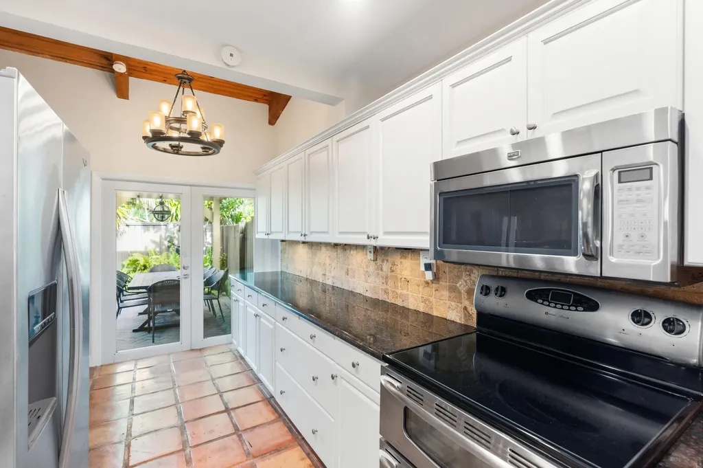 228 NE 16th Terrace Fort Lauderdale FL 33301