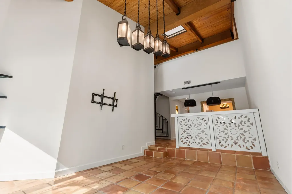 228 NE 16th Terrace Fort Lauderdale FL 33301