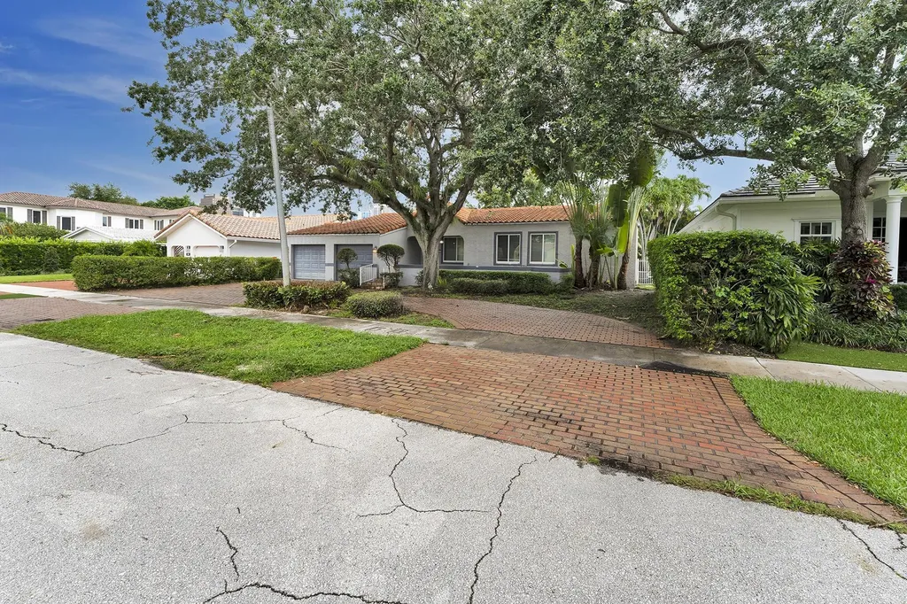 805 SE 10th Street Fort Lauderdale FL 33316