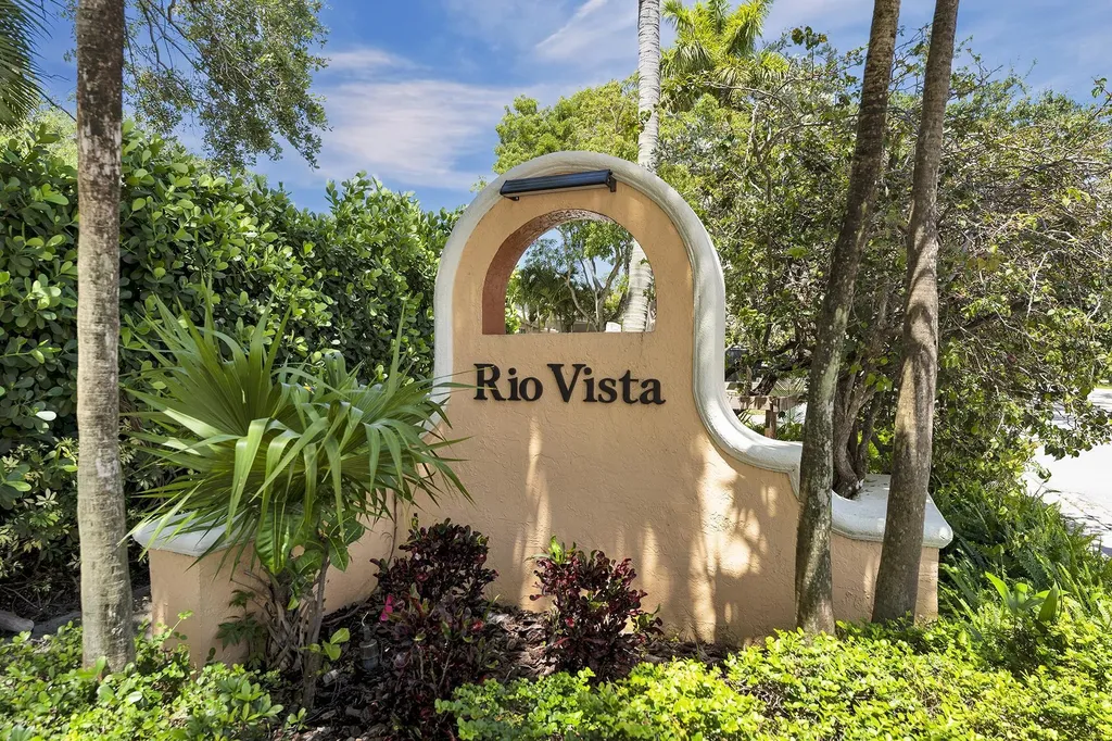 805 SE 10th Street Fort Lauderdale FL 33316