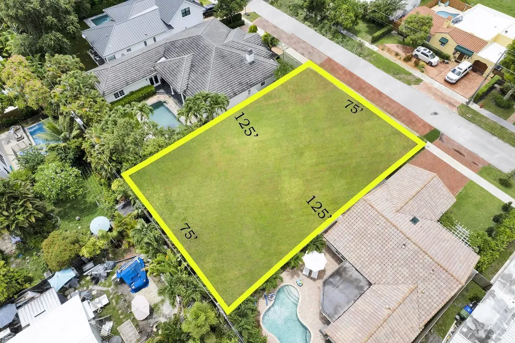 805 SE 10th Street Fort Lauderdale FL 33316