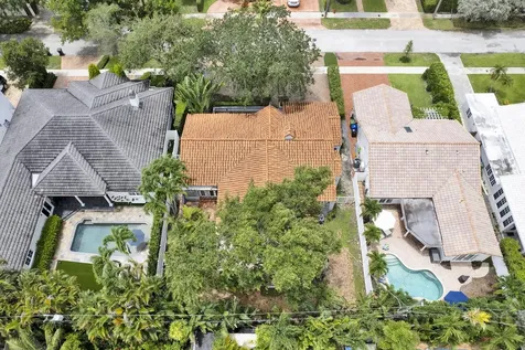 805 SE 10th Street Fort Lauderdale FL 33316