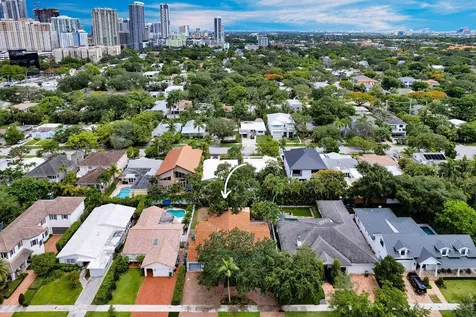 805 SE 10th Street Fort Lauderdale FL 33316