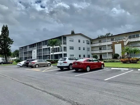 588 Mansfield N Boca Raton FL 33434