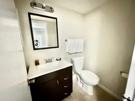 588 Mansfield N Boca Raton FL 33434