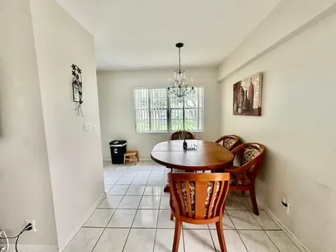 588 Mansfield N Boca Raton FL 33434