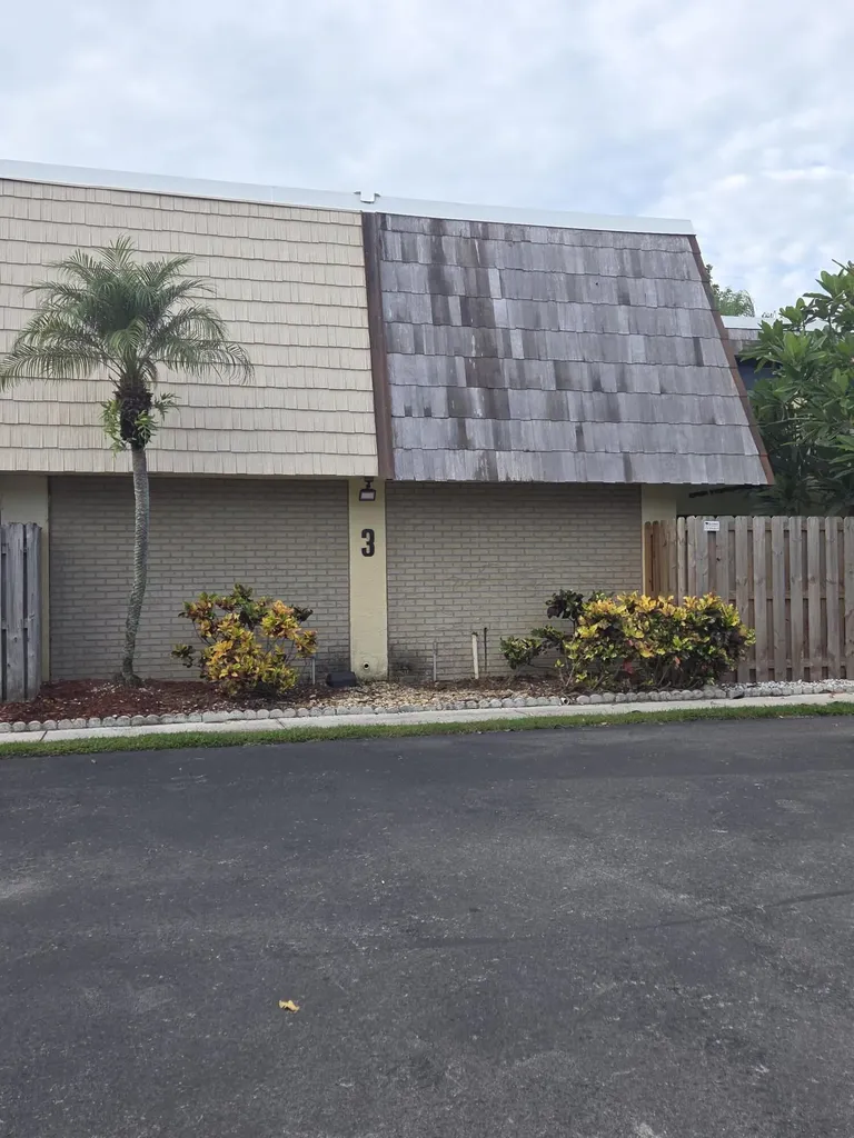 1170 6th Avenue Vero Beach FL 32960
