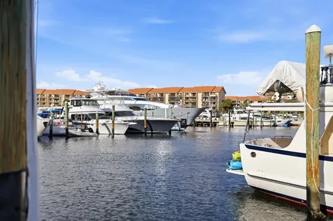 2101 Marina Isle Way Jupiter FL 33477