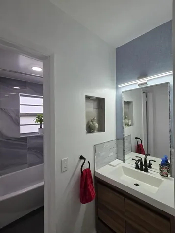 1790 E Las Olas Boulevard Fort Lauderdale FL 33301