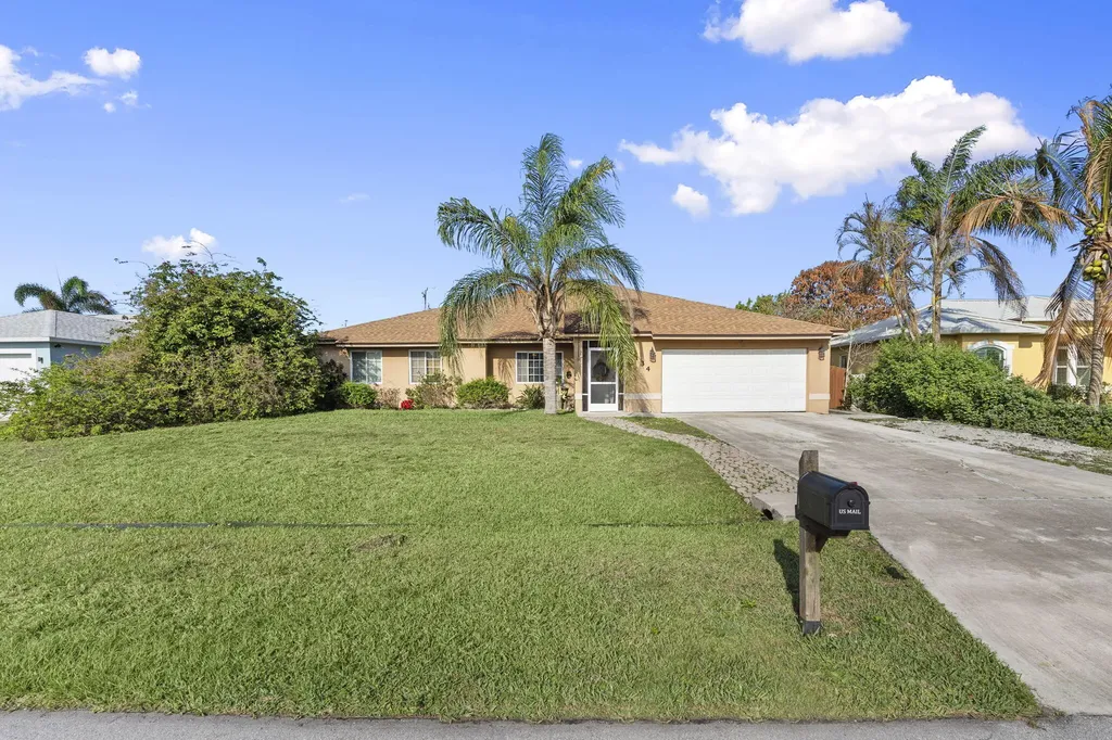 4134 SW Alice Street Port St Lucie FL 34953