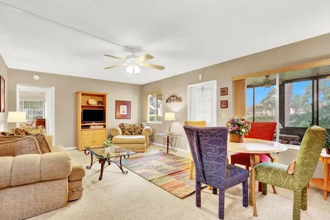338 Knotty Pine Circle Greenacres FL 33463
