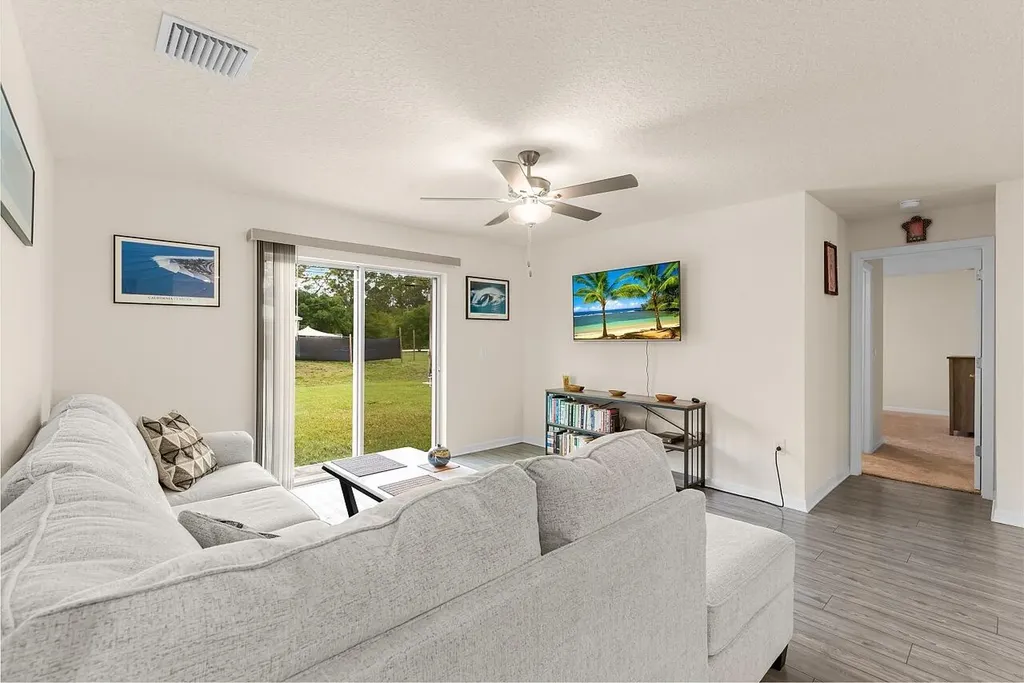 8275 105th Court Vero Beach FL 32967