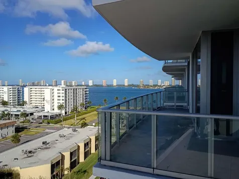 220 Lake Shore Drive West Palm Beach FL 33403