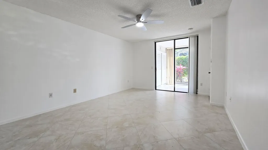 5139 Floria Way Boynton Beach FL 33437
