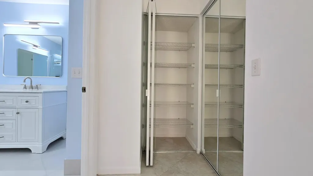 5139 Floria Way Boynton Beach FL 33437
