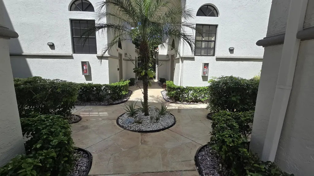 5139 Floria Way Boynton Beach FL 33437