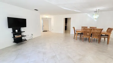5139 Floria Way Boynton Beach FL 33437