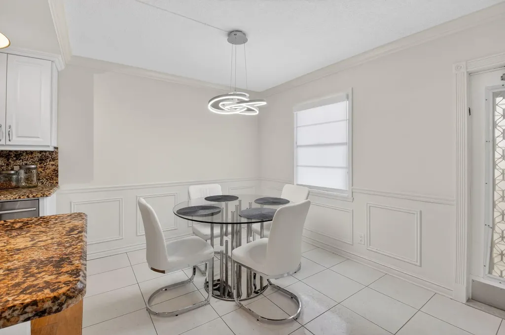 3085 E Exeter E Boca Raton FL 33434