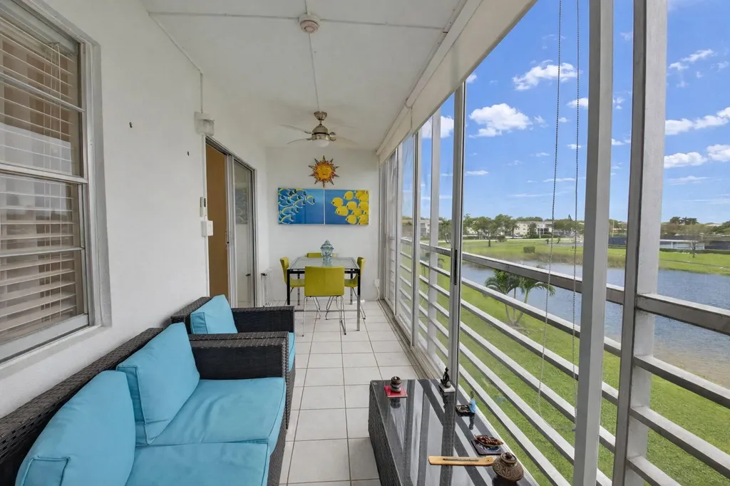 3085 E Exeter E Boca Raton FL 33434