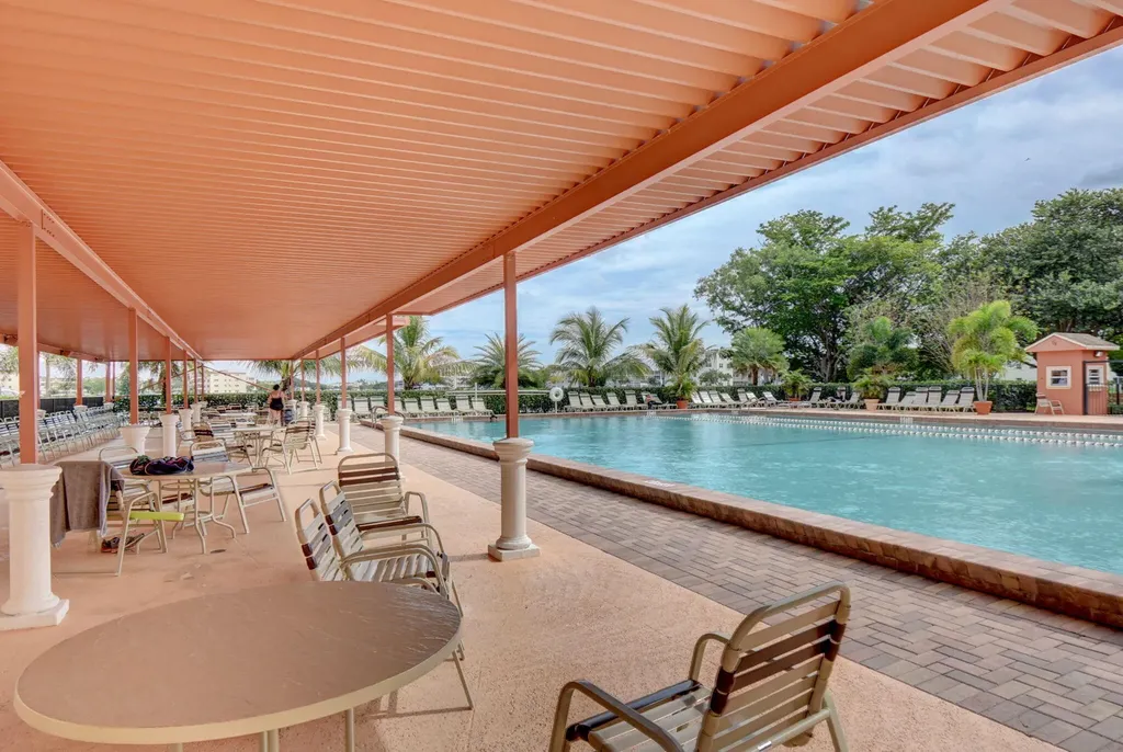 3085 E Exeter E Boca Raton FL 33434